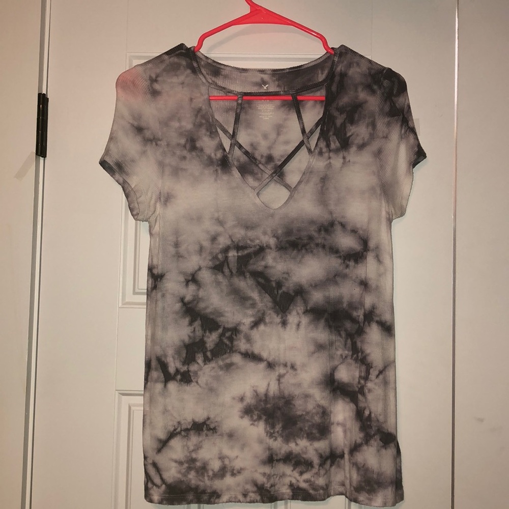 “Soft and sexy” American Eagle shirt